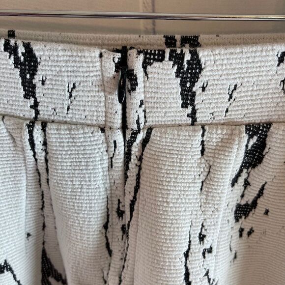 Anthro Everleigh Black/White Marbled Skirt Sz M - Picture 6 of 6